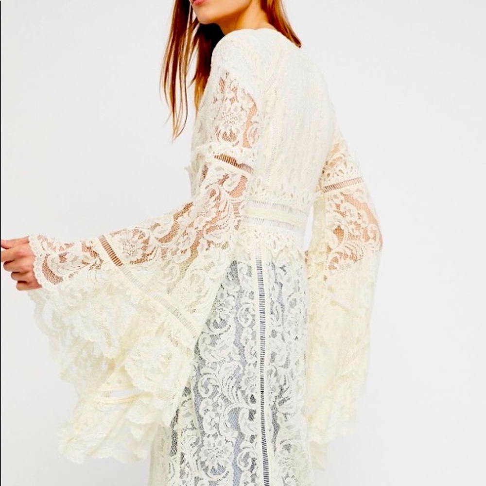 New Free People Rhiannon lace Kimono size xsmall, cream